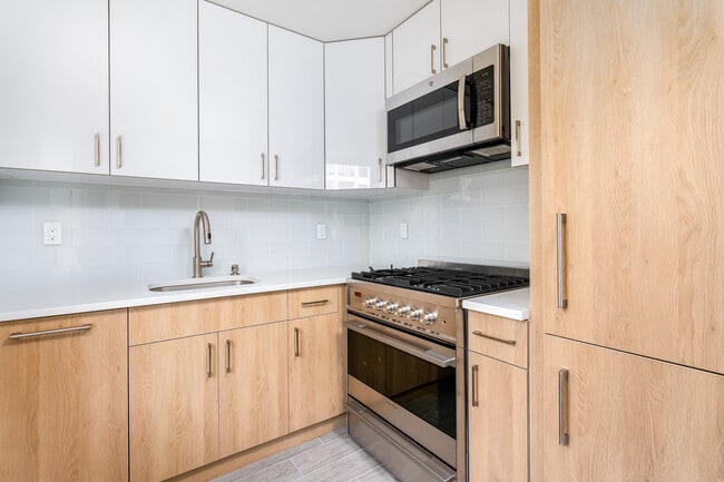 Kitchen - 31-19 37th Ave