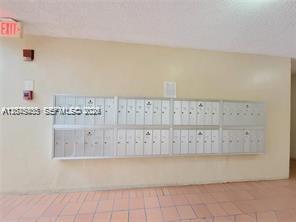 Building Photo - 14501 N Kendall Dr
