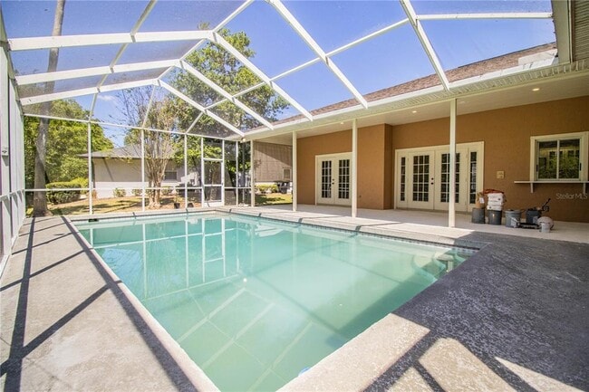 Building Photo - 2326 Deerbrook Dr