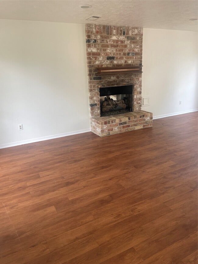 Building Photo - 17719 Cassina Dr