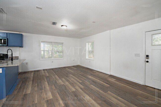 Foto del edificio - Fully Renovated 3/2 in West Mobile!