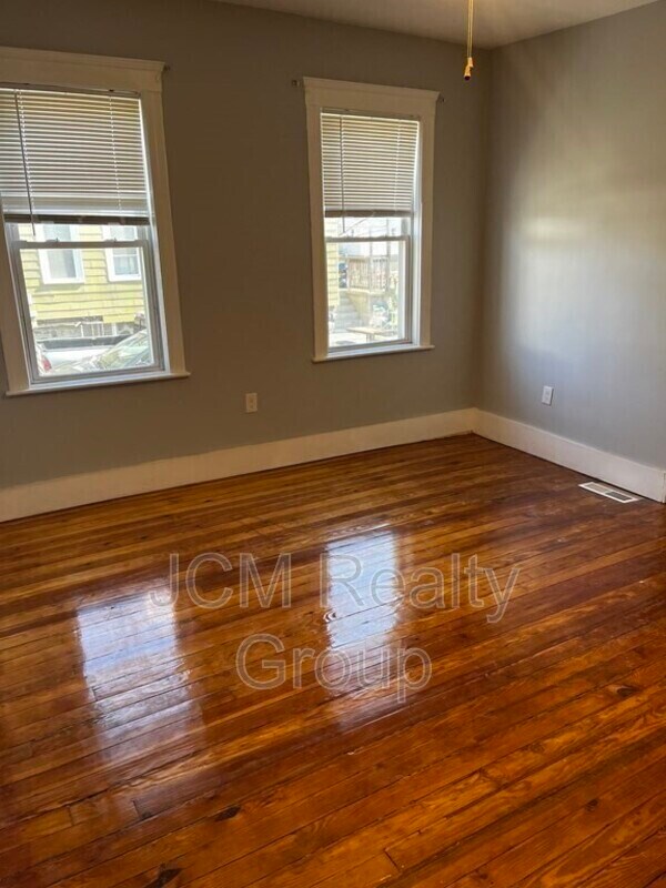 Foto del edificio - 155 Essex St