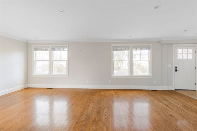 Foto del edificio - 368 Concord Ave