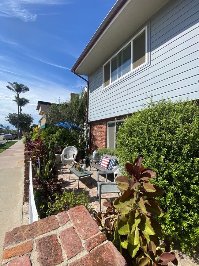 Photo - 415 1/2 Ocean Avenue House