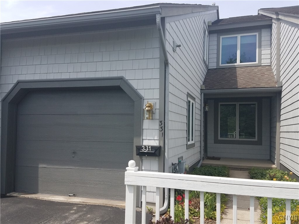 Foto principal - 331 Summerhaven Dr N