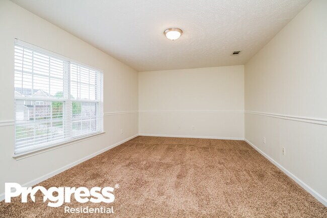 Building Photo - 3305 Monoco Dr