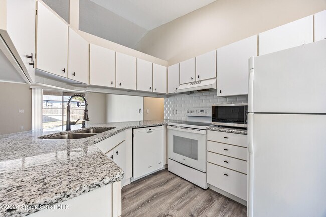 Building Photo - 816 Gardener Rd