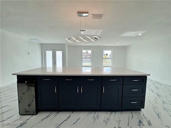 Foto del edificio - 335 SW 48th Terrace