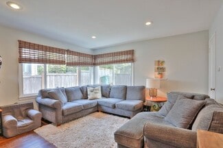 Building Photo - 4202 4th Ave NW