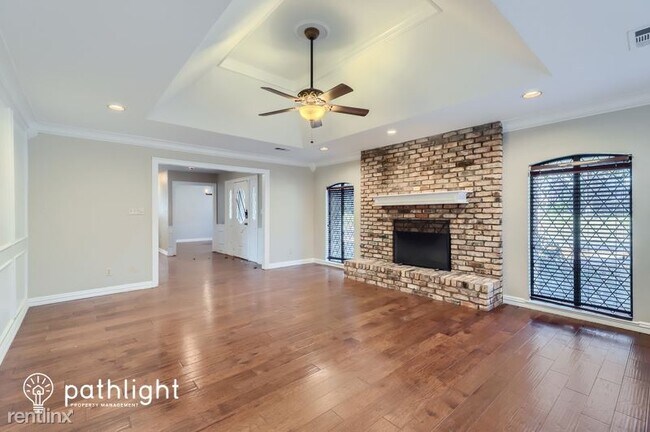 Foto del edificio - 5 br, 4 bath House - 12127 Larchgate Drive...