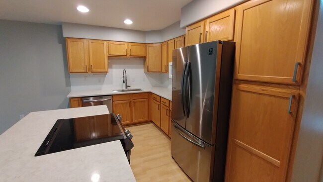 Building Photo - 3322 SW Delaney Pl