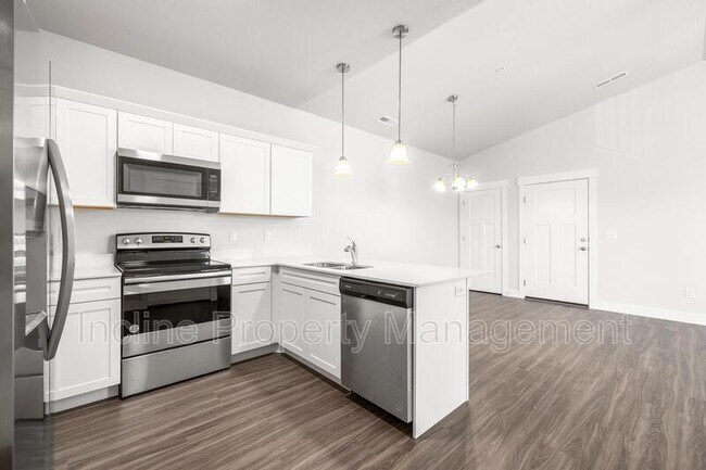Building Photo - 1454 N 3830 W