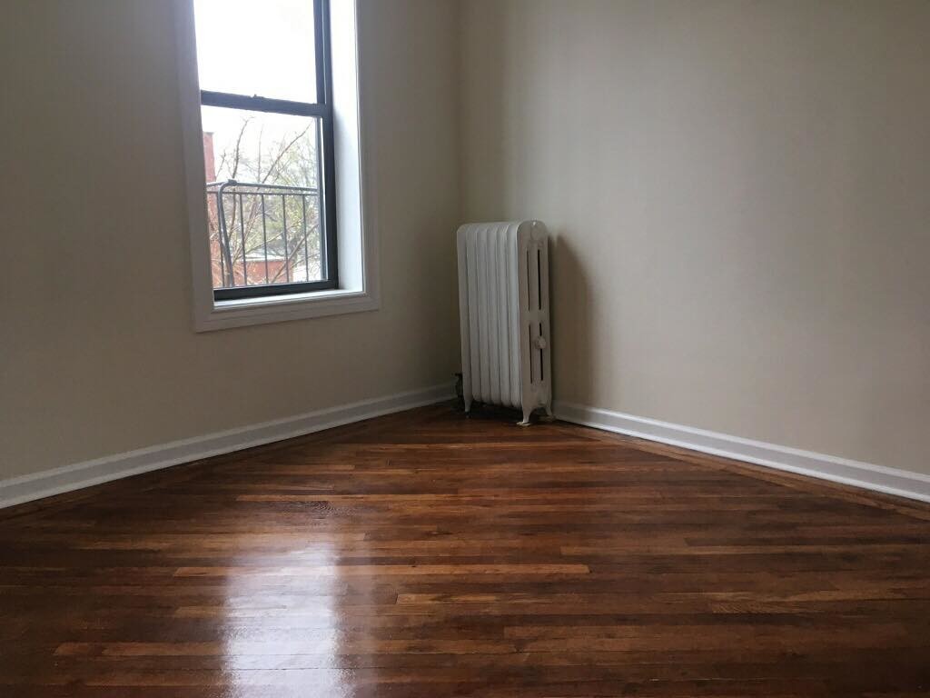 Primary Photo - 761 44th St