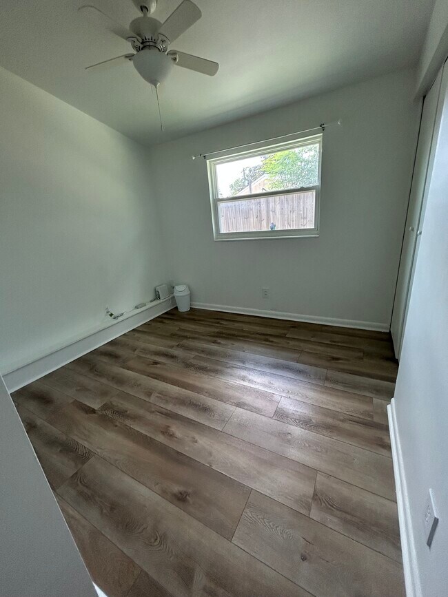 Foto del edificio - 2856 Tulip Cir E