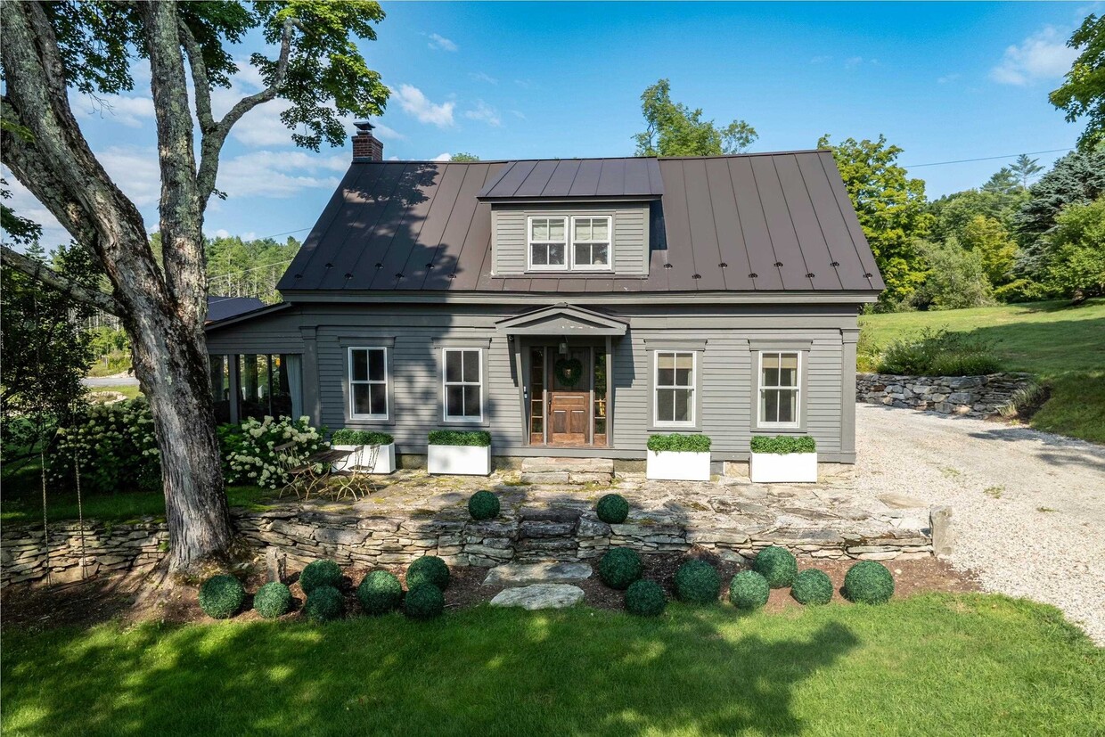 Primary Photo - 1303 Goodaleville Rd