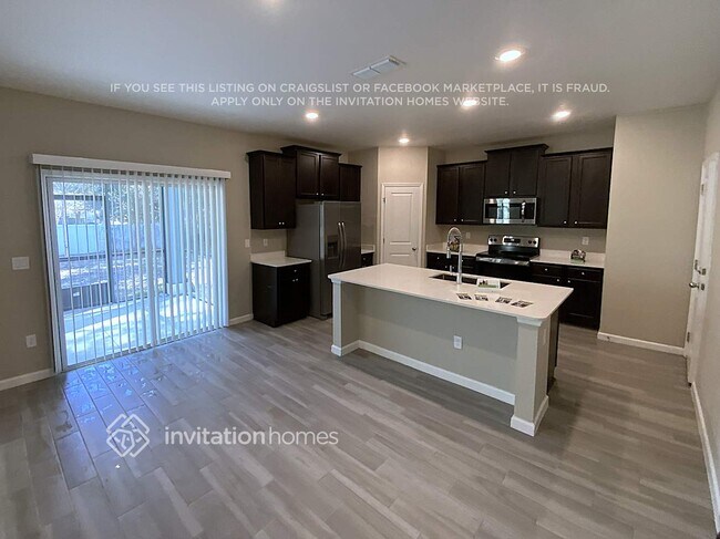 Foto del edificio - 2429 Carters Paddock Rd