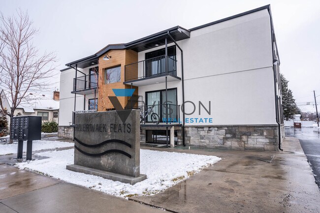 Building Photo - 95 S 100 E