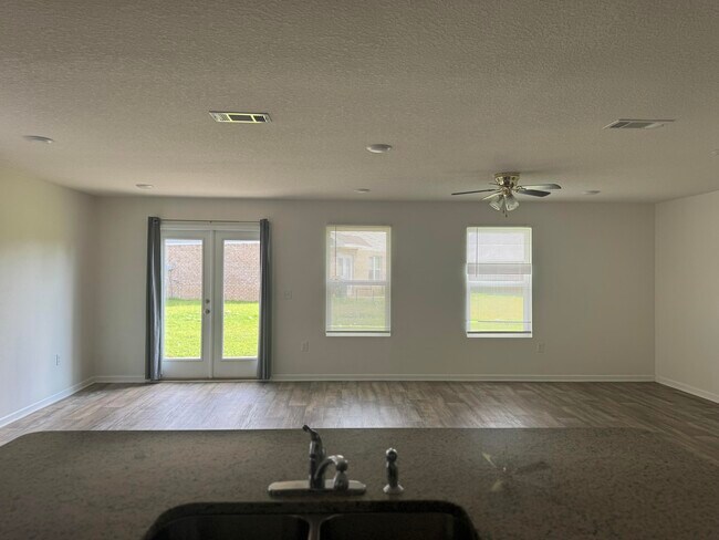 Building Photo - 706 Widgeon Wy