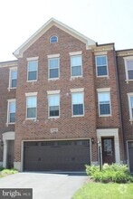 Building Photo - 42181 Castle Ridge Square