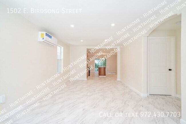Foto del edificio - 1502 E Birdsong St
