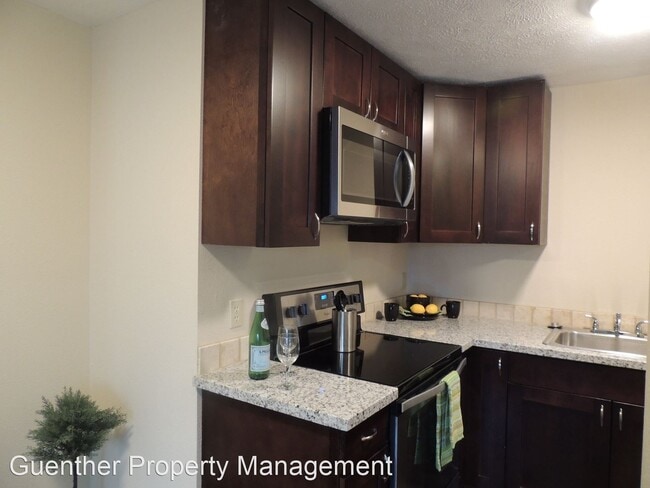 Foto del edificio - 827 E Ermina Ave