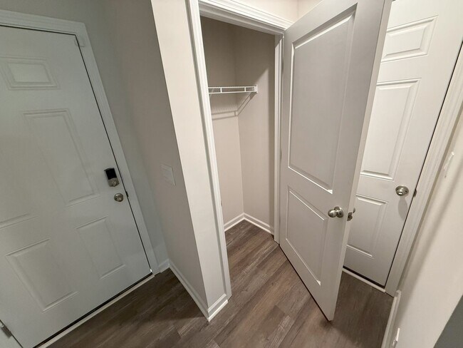 Foto del edificio - Brand New 4BR home in Great location!