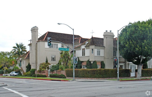 Building Photo - 9657 W Olympic Blvd