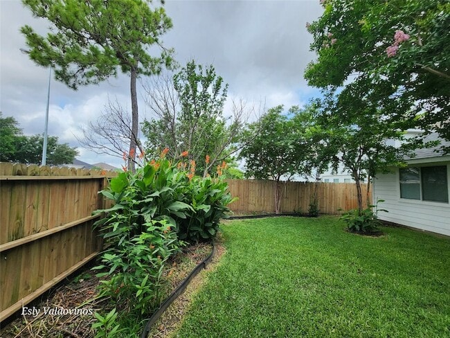Foto del edificio - 638 Aldenwick Ln