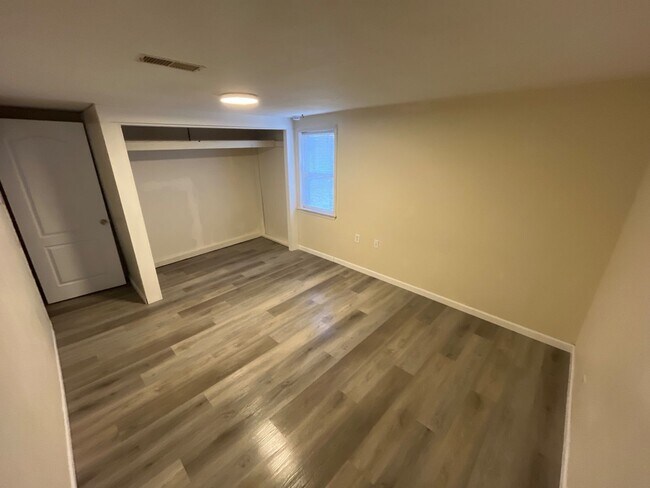 Foto del edificio - 216 W 12 Street