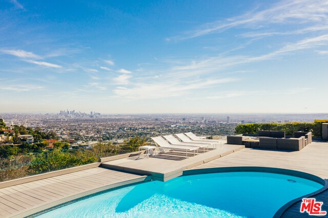 Foto principal - 1482 Blue Jay Way