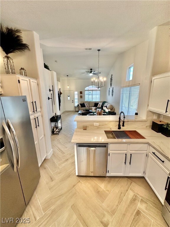 Foto del edificio - 1724 Pinion Mesa Ct