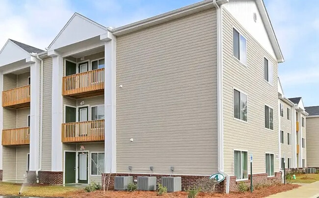 Building Photo - Summit Apartments Building Photo - Summit Apartments