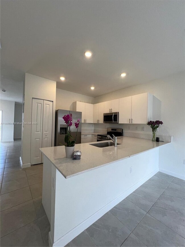 Building Photo - 12725 SW 234th Ter