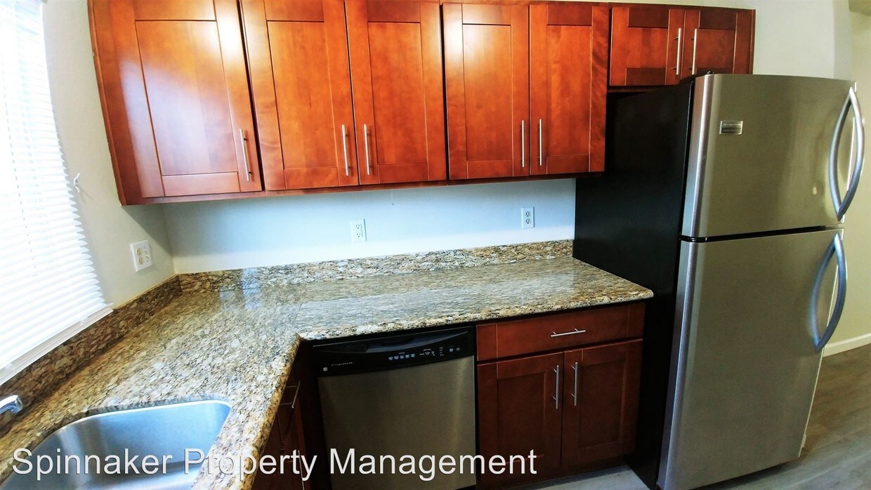 Foto principal - 1526 31st St SE