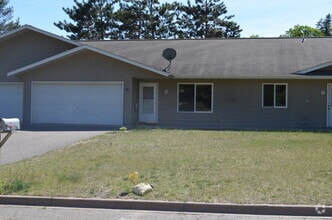 Building Photo - 212 Hawkins Dr