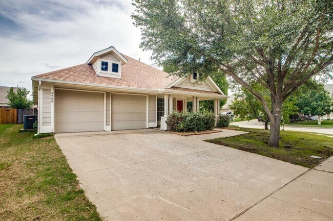 Building Photo - 9900 Northgate Dr