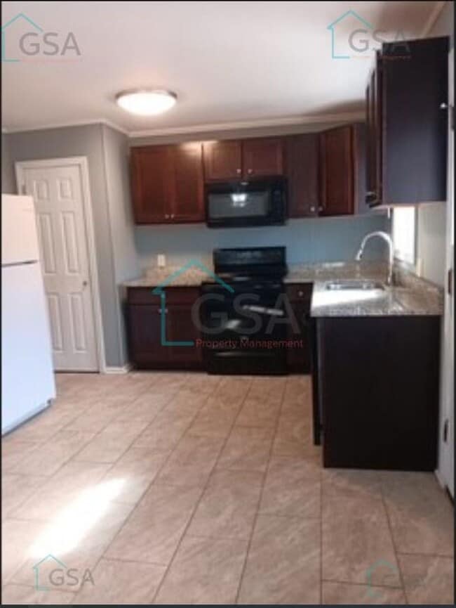 Building Photo - 106 Keowee Ave