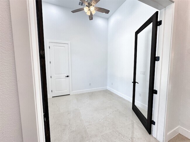 Foto del edificio - 3037 Rd 66124