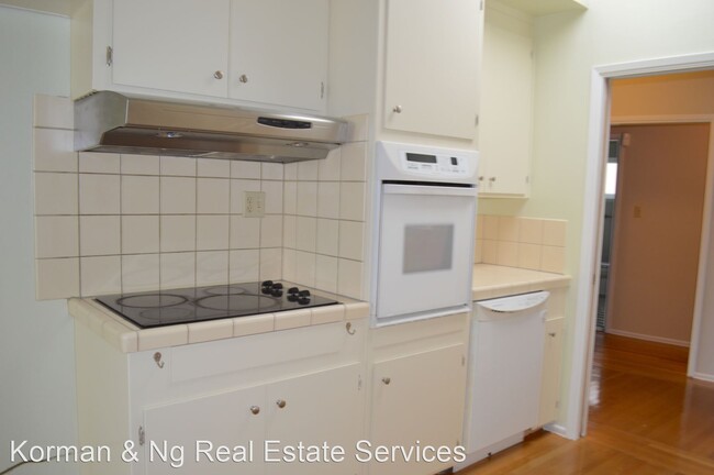 Building Photo - 5 br, 3 bath House - 2239 Mira Vista dr