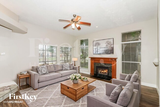 Building Photo - 2106 Hazyknoll Ln