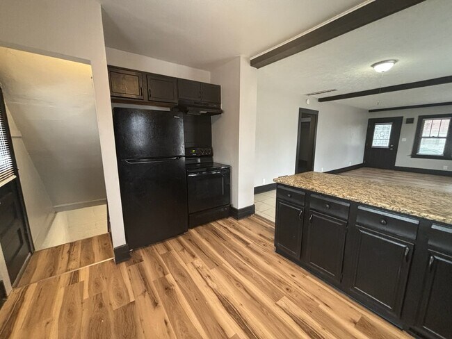 Foto del edificio - 2829 Kenmore Ave