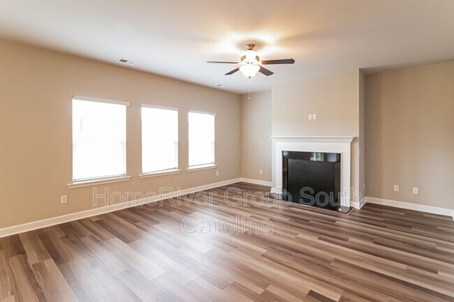 Building Photo - 429 Carrara Dr