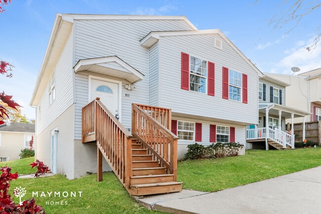 Building Photo - 811 202nd St