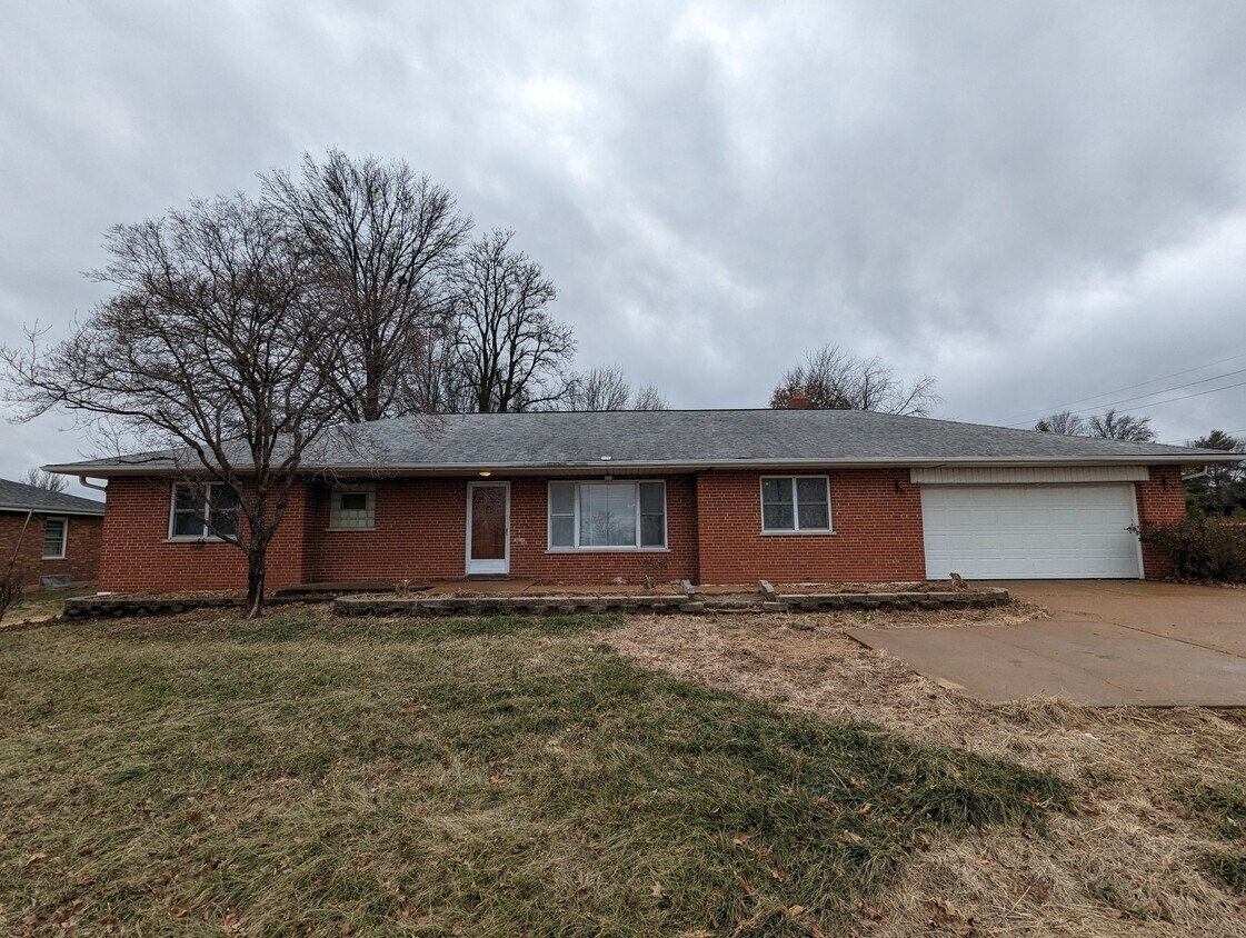 4228 Reavis Barracks Rd Saint Louis, MO 63125 Alquileres en Saint