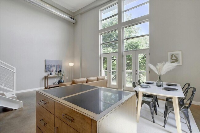 Foto del edificio - 1601 E Cesar Chavez St