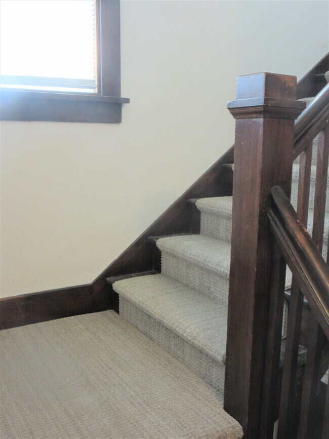 Foto del edificio - 108 W Columbia Ave