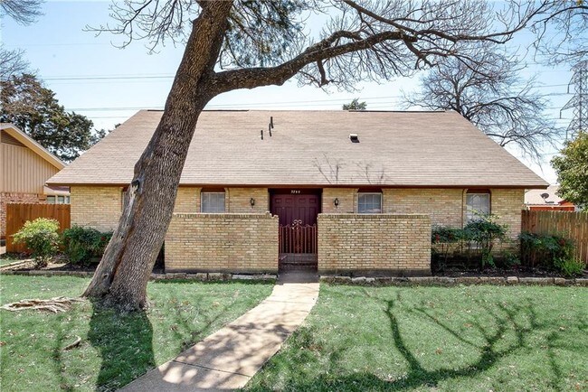 Building Photo - 3740 Kiest Crest Dr