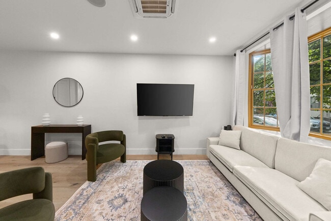 Foto del edificio - 10 Hausman St