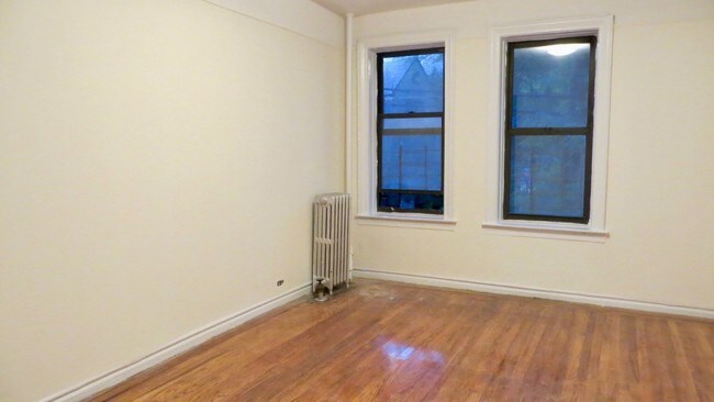 Building Photo - 3871 Sedgwick Ave