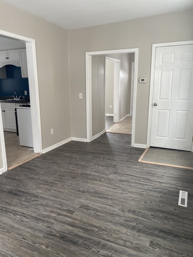Dining Room / Living Room - 213 W 26th St